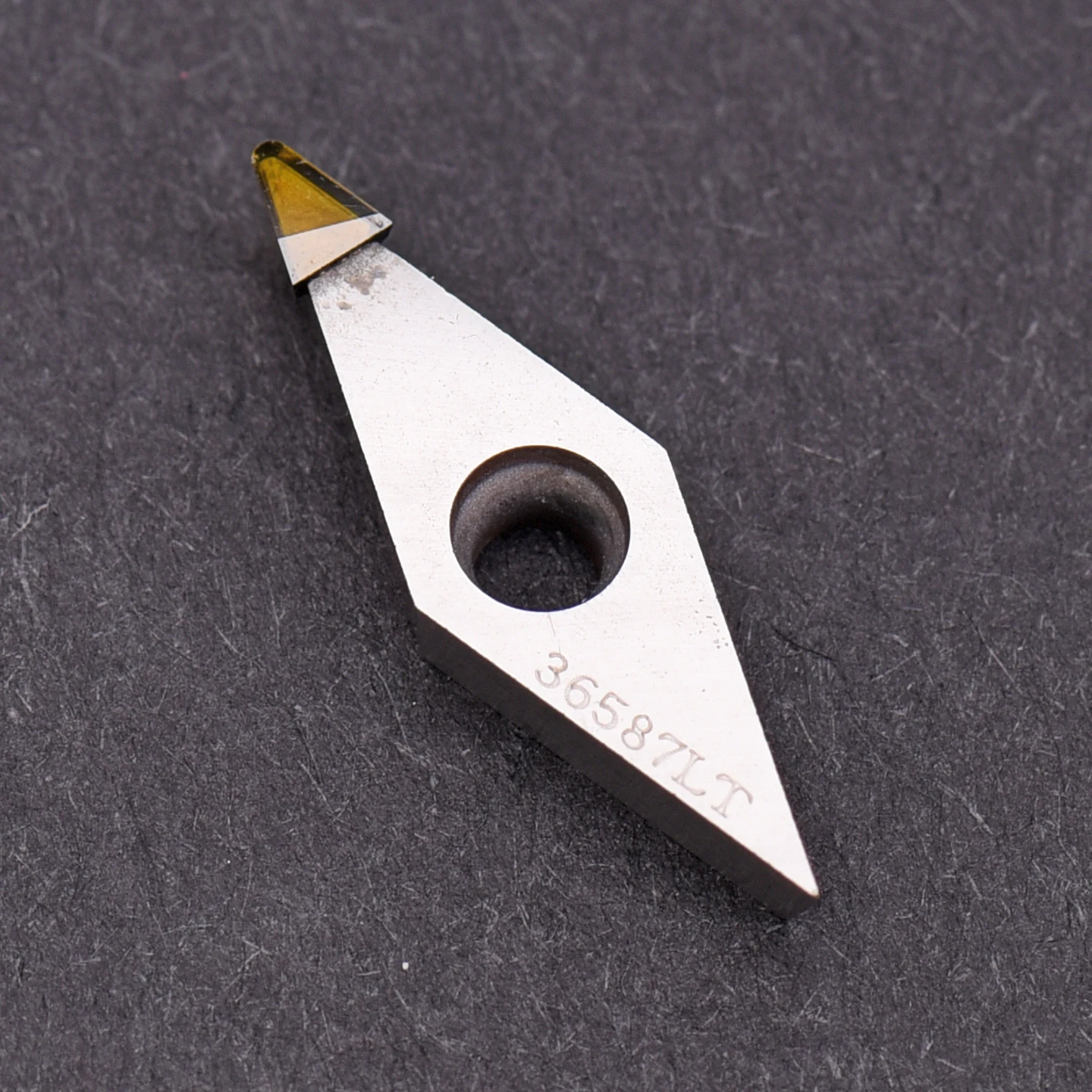 Wanlongda VBGT110304-MCD-ND800 Single Crystal Diamond Knife Tiain Coated HRC50-HRC70 CNC Control MCD Diamond Blade Turning Tool