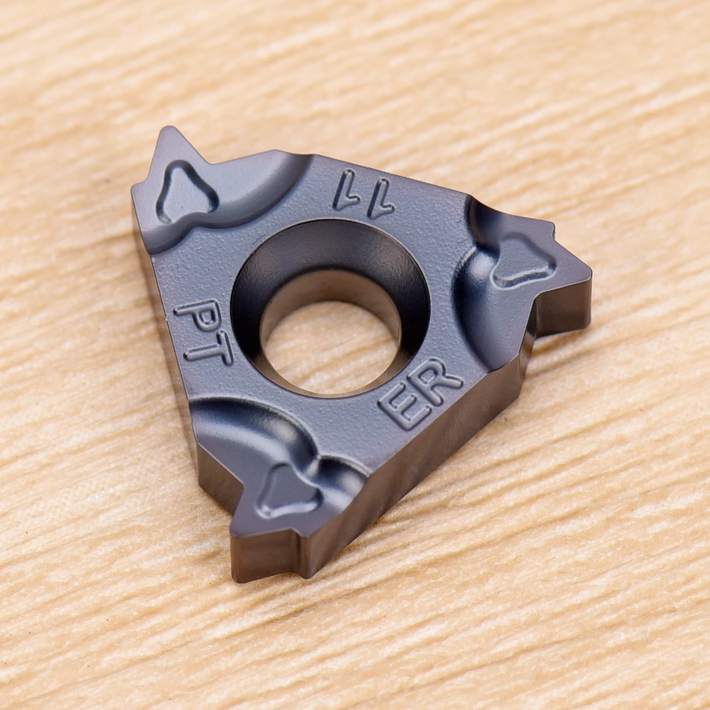 High-performance Stainless Steel Threaded Insert/External Metric Counterbore with Bright Uncoated Finish 16ERM AG6O KIC908
