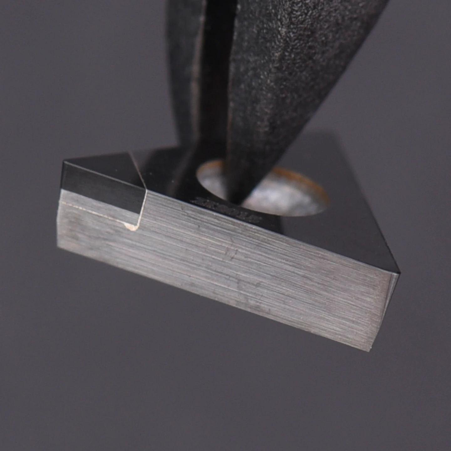 TCGW090202 PVD-Coated CBN Blade High Brightness Triangle Shape Model 090204-1-ZK2015 for Cast Iron High Performance Turning Tool