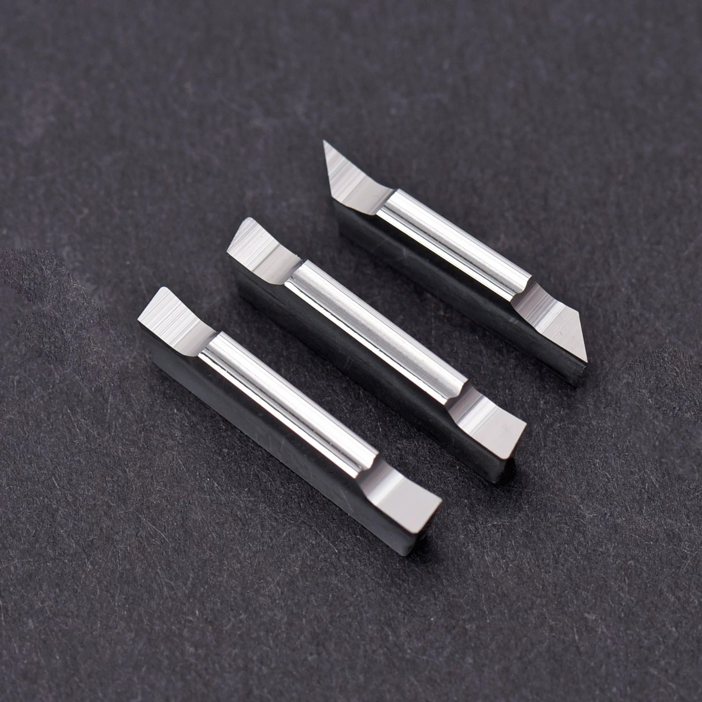Carbide Angled Parting Inserts MGGN200 MGGN300 MGGN400 R/L8 R/L15 R/L45, Swiss CNC Lathe Cut-off Turning Inserts for Aluminum Alloy Machining