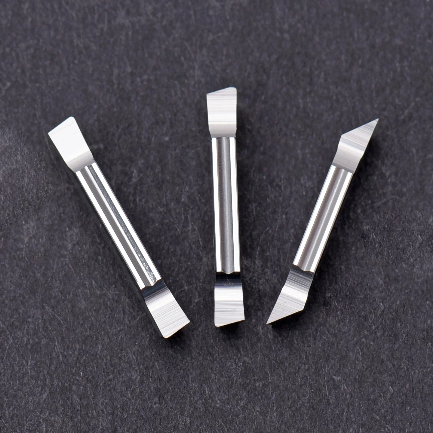 Carbide Angled Parting Inserts MGGN200 MGGN300 MGGN400 R/L8 R/L15 R/L45, Swiss CNC Lathe Cut-off Turning Inserts for Aluminum Alloy Machining